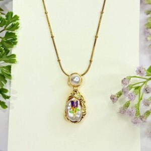 Purple Rose Motif Pendant Necklace