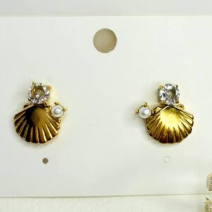 Golden shell studs