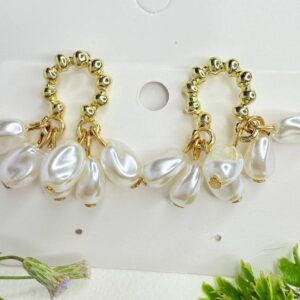 Dangling Pearl Earring