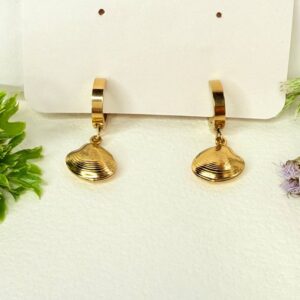 Gold Shell Earring